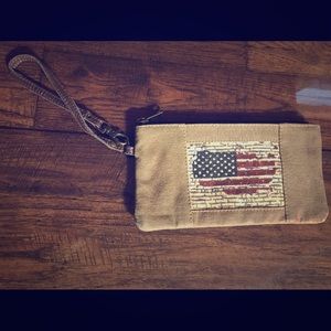 🇺🇸Mona B wristlet 🇺🇸